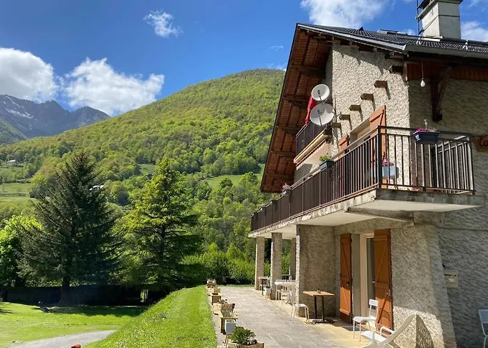 T2 Ensoleille. Terrasse Et Vaste Jardin Commun * Cauterets