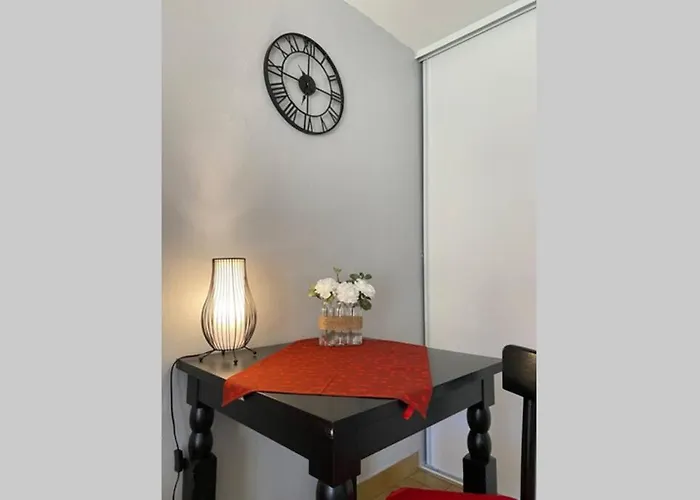 Apartmán T2 Ensoleille. Terrasse Et Vaste Jardin Commun *