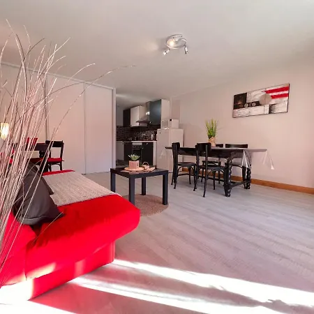 Апартаменты T2 Ensoleille. Terrasse Et Vaste Jardin Commun *