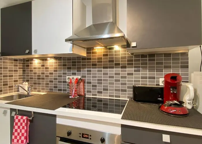 T2 Ensoleille. Terrasse Et Vaste Jardin Commun Апартаменты Котре